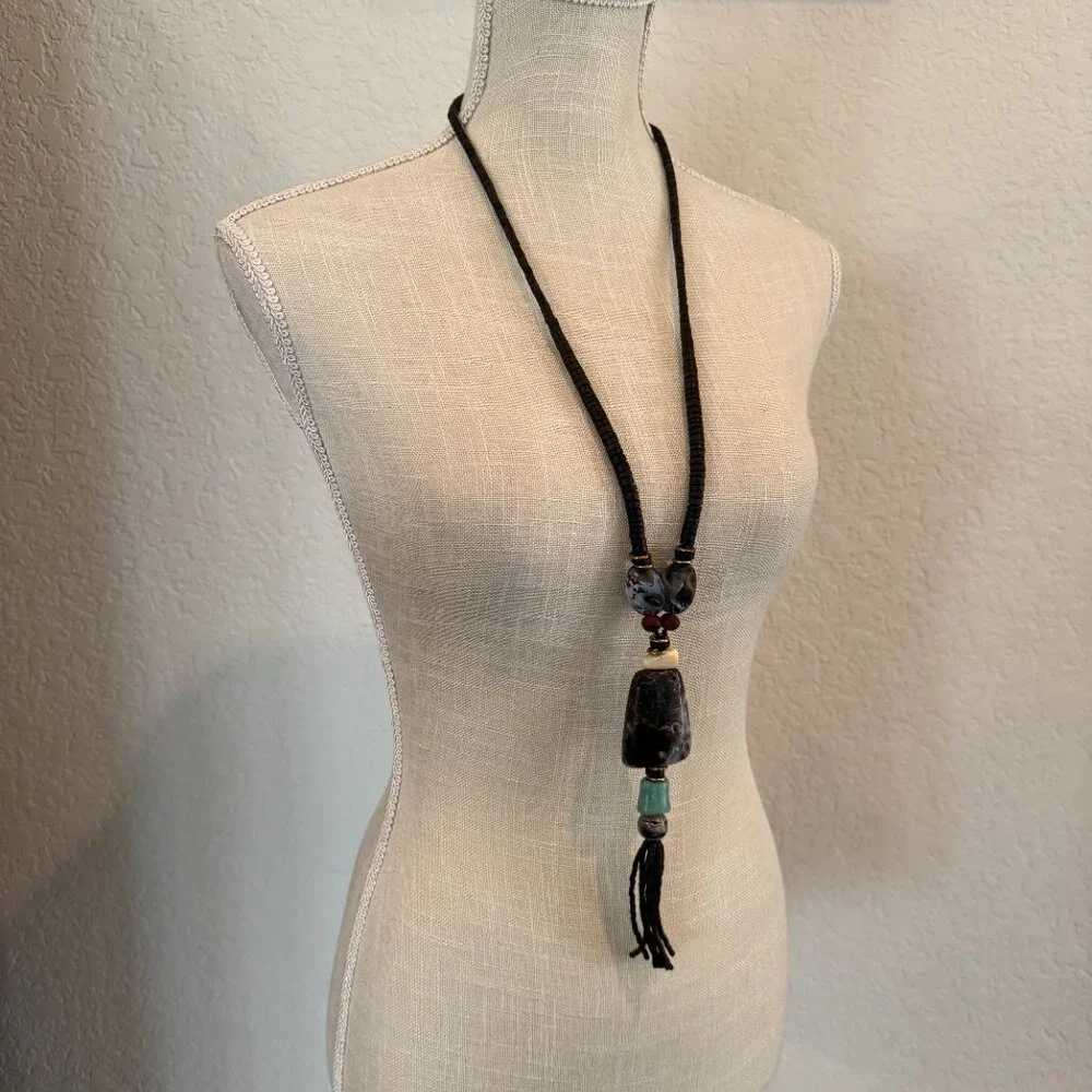 Vintage Tribal Beaded and Stone Necklace - Picture 12 of 13